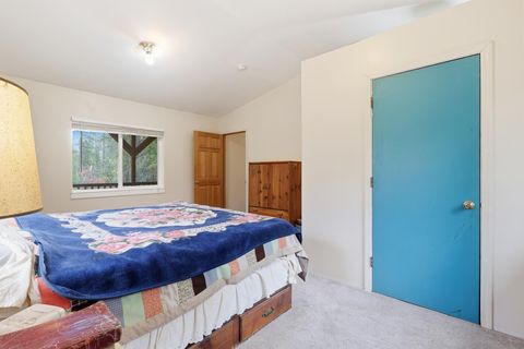Tiny photo for 15789 Deedon Lane, La Pine, OR 97739 (MLS # 220221483)