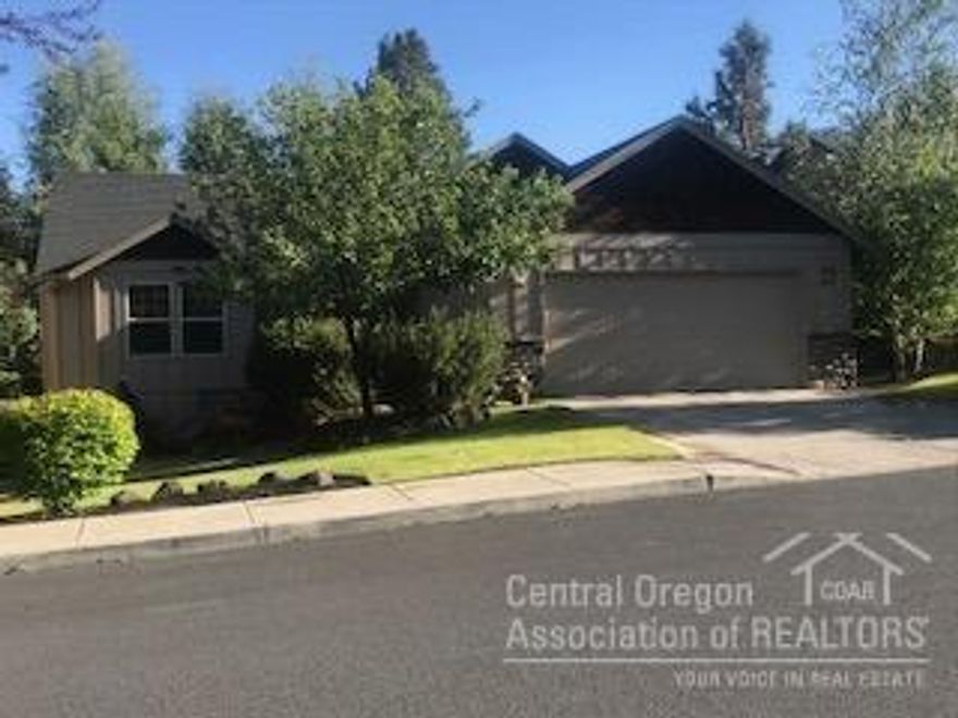 Super cute 1500sf, 3bed/2bath home located in very desirable location. Great floor plan. Gas fireplace. Nicely landscaped yard with a private setting in the back. Tons of storage. This house has been meticulously maintained and is turn key!