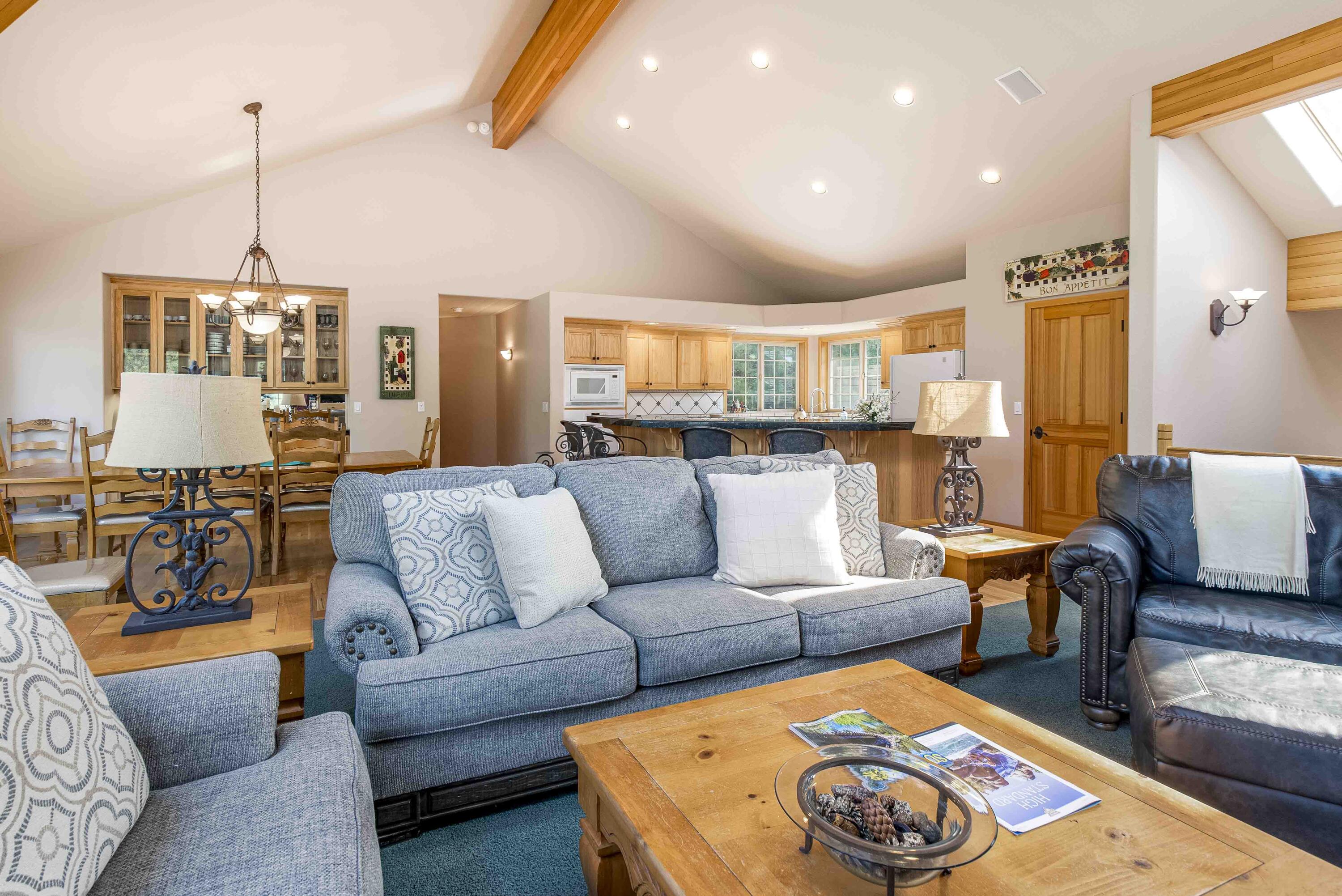 Fairway Point Villag - Residential