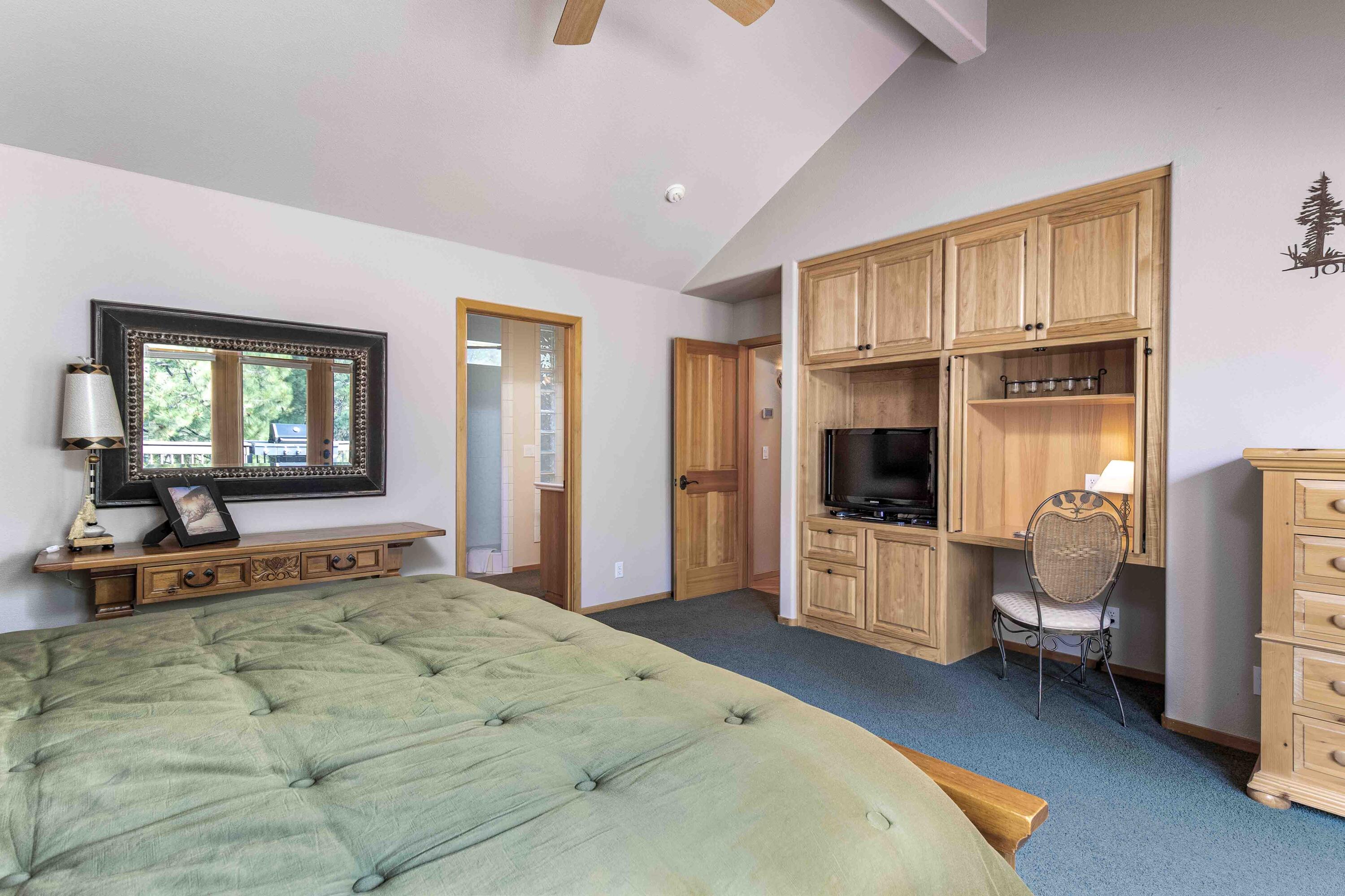 Fairway Point Villag - Residential