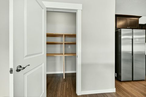 Tiny photo for 1723 Luxor Lane, Medford, OR 97504 (MLS # 220219939)