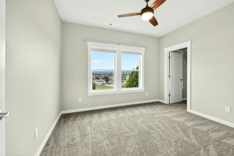 Tiny photo for 1723 Luxor Lane, Medford, OR 97504 (MLS # 220219939)