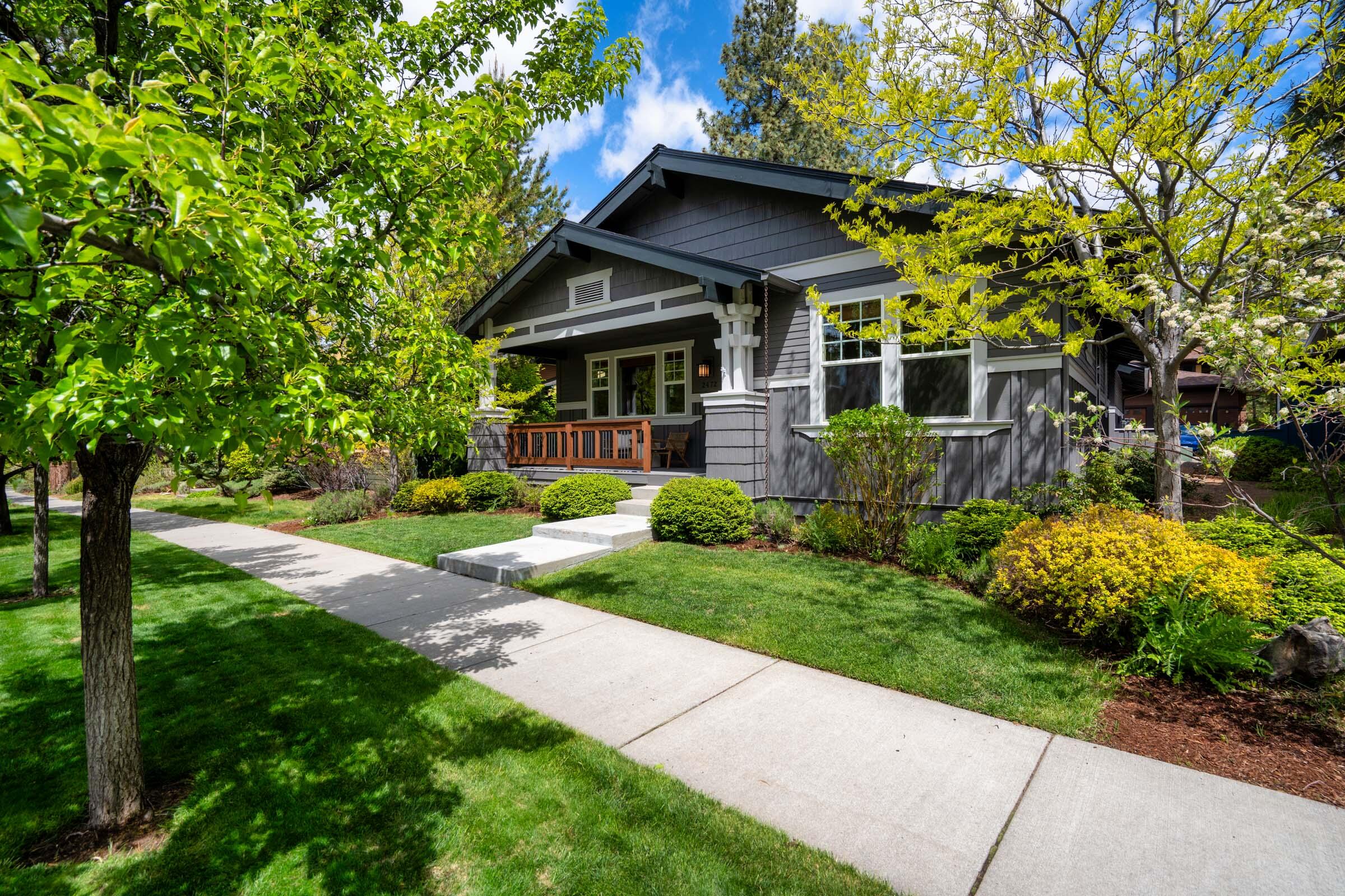 2472 NW Sacagawea Lane