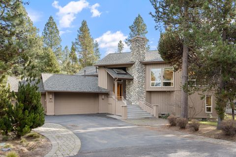 Photo of 58008 Bunker Lane #24, Sunriver, OR 97707 (MLS # 220212637)