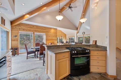 Tiny photo for 58008 Bunker Lane #24, Sunriver, OR 97707 (MLS # 220212637)