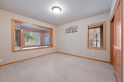 Tiny photo for 58008 Bunker Lane #24, Sunriver, OR 97707 (MLS # 220212637)