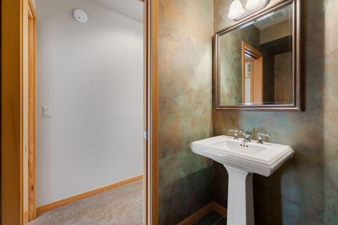 Tiny photo for 58008 Bunker Lane #24, Sunriver, OR 97707 (MLS # 220212637)