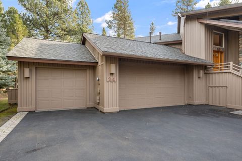 Tiny photo for 58008 Bunker Lane #24, Sunriver, OR 97707 (MLS # 220212637)