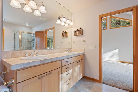 Tiny photo for 58008 Bunker Lane #24, Sunriver, OR 97707 (MLS # 220212637)