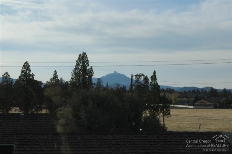 Edge O The Pines - Residential