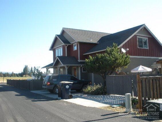 Edge O The Pines - Residential