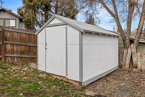 Tiny photo for 731 Rose Street, Klamath Falls, OR 97601 (MLS # 220214332)