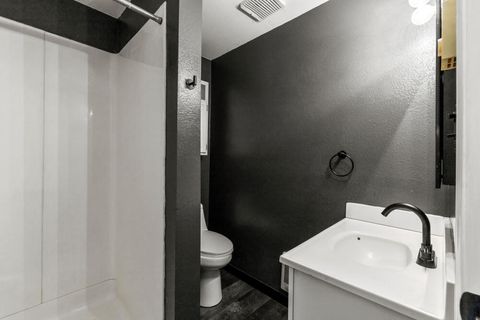 Tiny photo for 731 Rose Street, Klamath Falls, OR 97601 (MLS # 220214332)