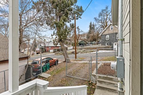 Tiny photo for 731 Rose Street, Klamath Falls, OR 97601 (MLS # 220214332)