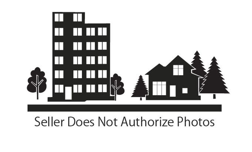 Level lot on East Medford cul-de-sac w/city utilities ready for your dream home! Almost a third of an acre and in area of nice homes. Not easy to find this location, city utilities and lot size. Act fast!