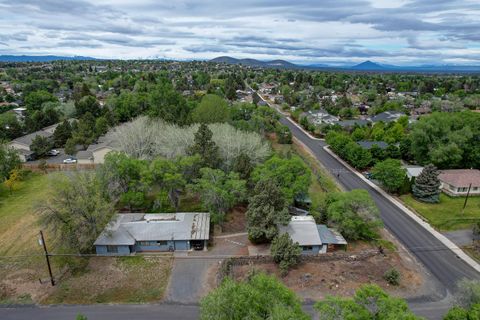2547 SW 21st Street Redmond OR 97756