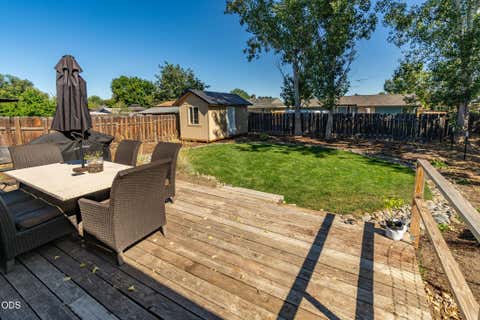 Tiny photo for 3217 SW Quartz Avenue, Redmond, OR 97756 (MLS # 220226961)