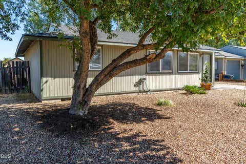 Tiny photo for 3217 SW Quartz Avenue, Redmond, OR 97756 (MLS # 220226961)