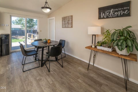 Tiny photo for 3217 SW Quartz Avenue, Redmond, OR 97756 (MLS # 220226961)
