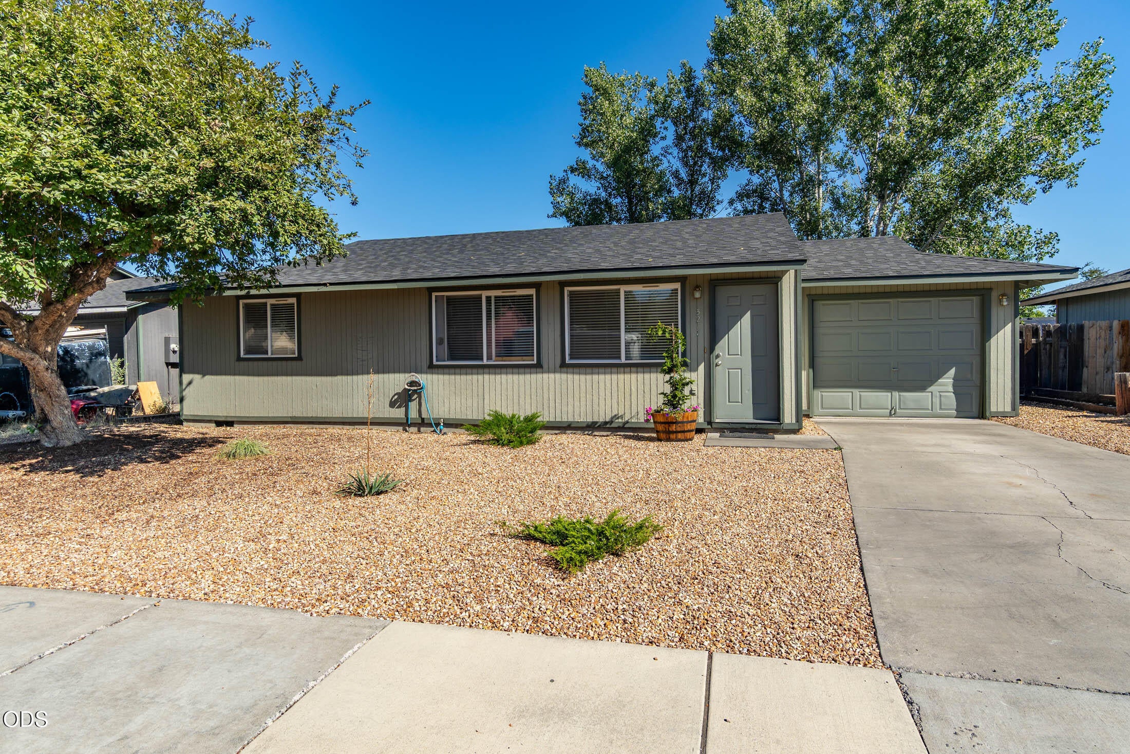3217 SW Quartz Avenue