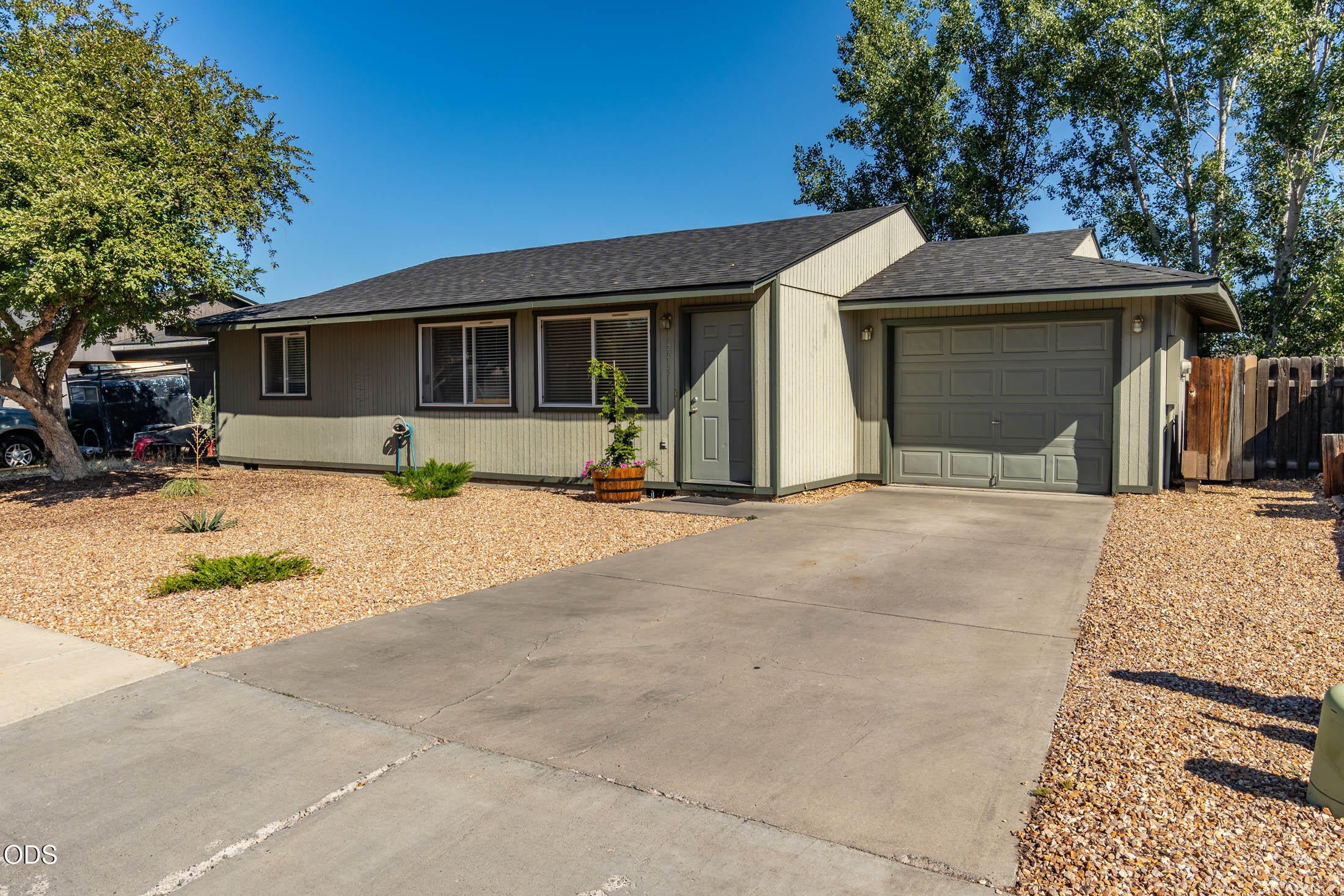 3217 SW Quartz Avenue