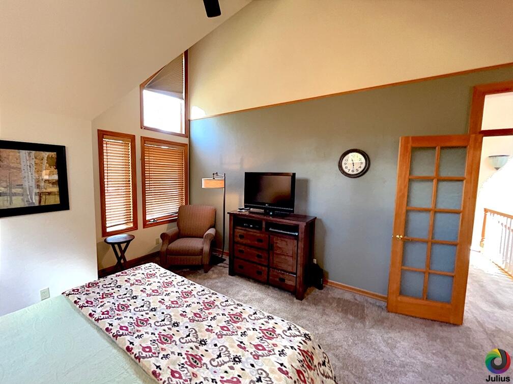 StoneTH - Residential