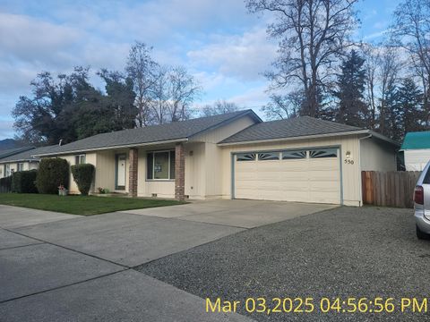 530 E Park Street Grants Pass OR 97527