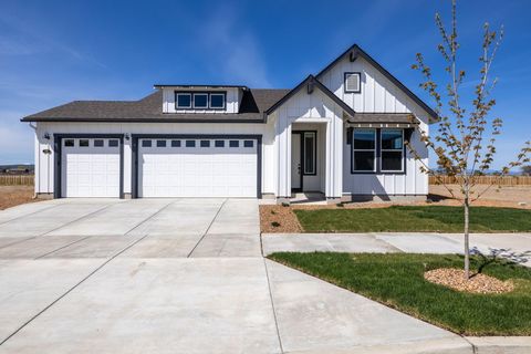 1098 NW Fairway Road 151 Madras OR 97741