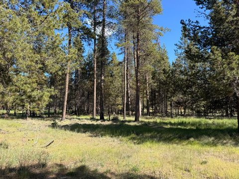 Tiny photo for 16025 Strawn Road, La Pine, OR 97739 (MLS # 220221509)