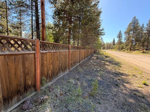 Tiny photo for 16025 Strawn Road, La Pine, OR 97739 (MLS # 220221509)