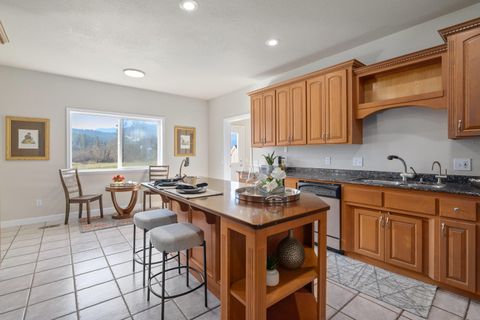 Tiny photo for 2275 Galice Road, Merlin, OR 97532 (MLS # 220215126)