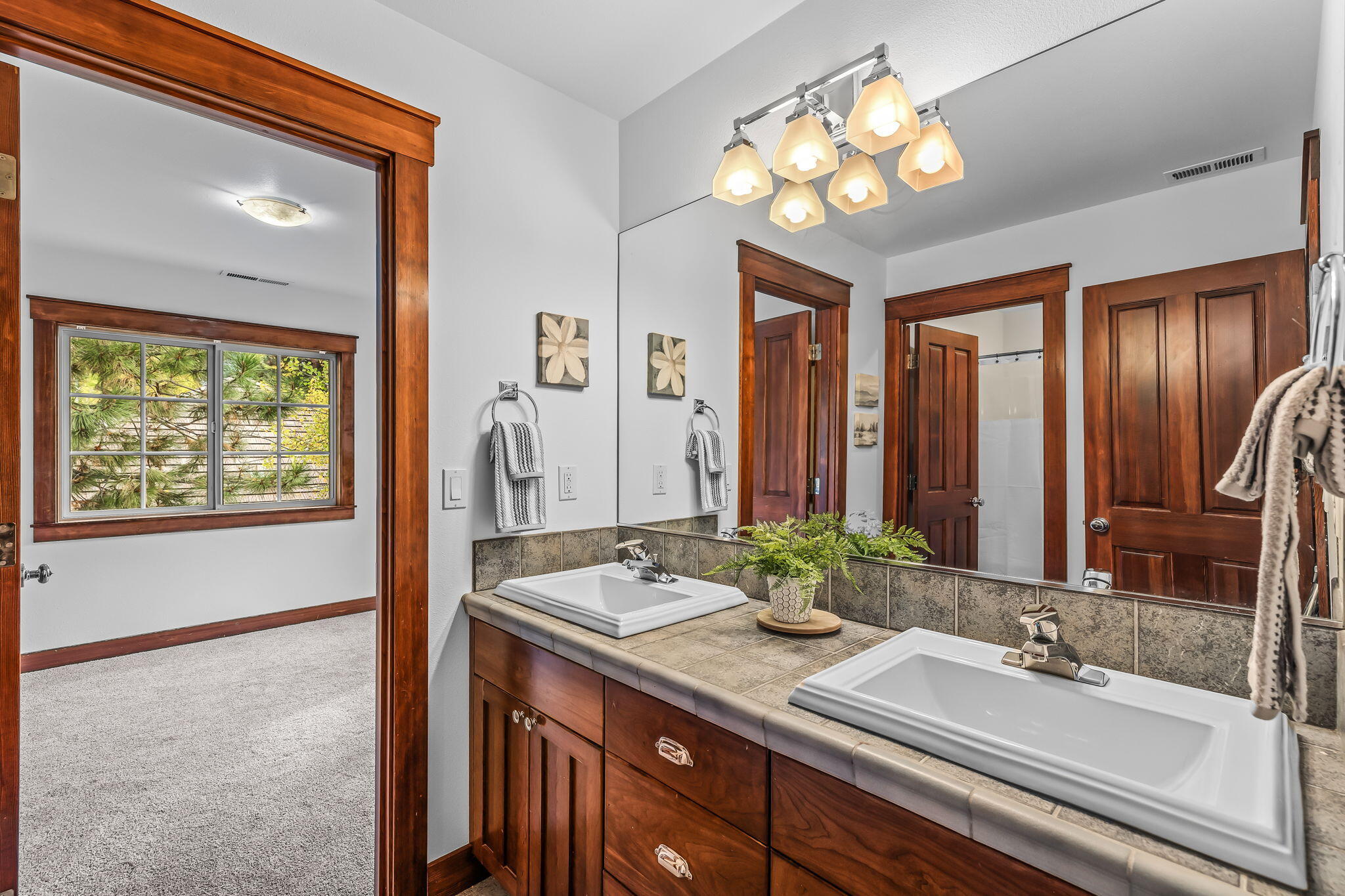 Broken Top - Residential