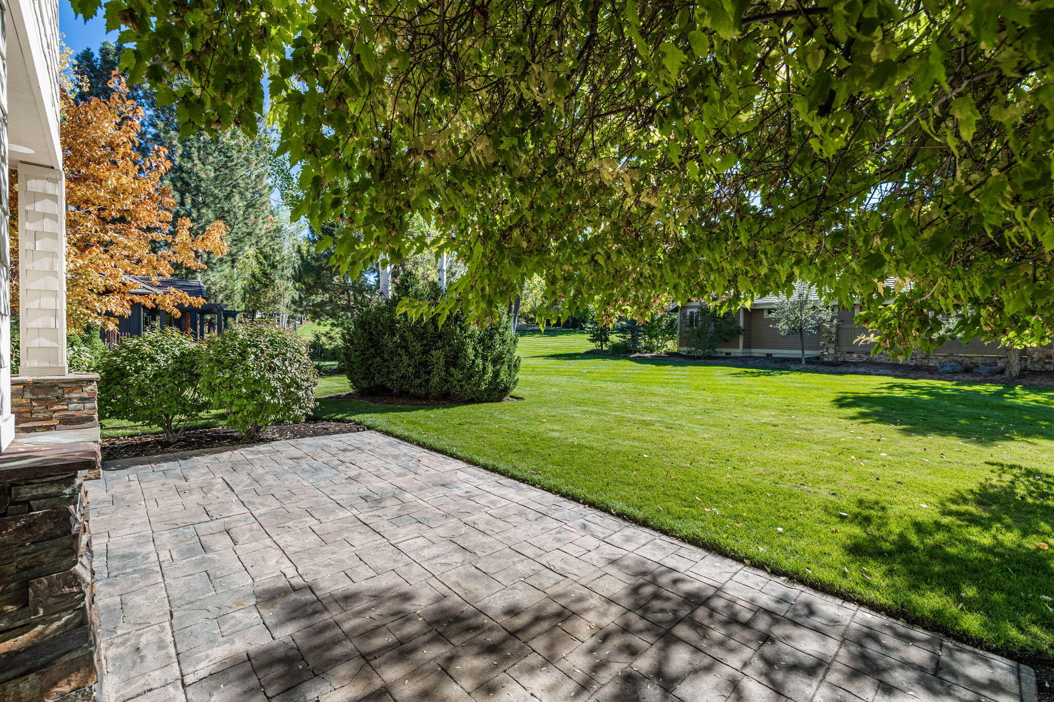 Broken Top - Residential