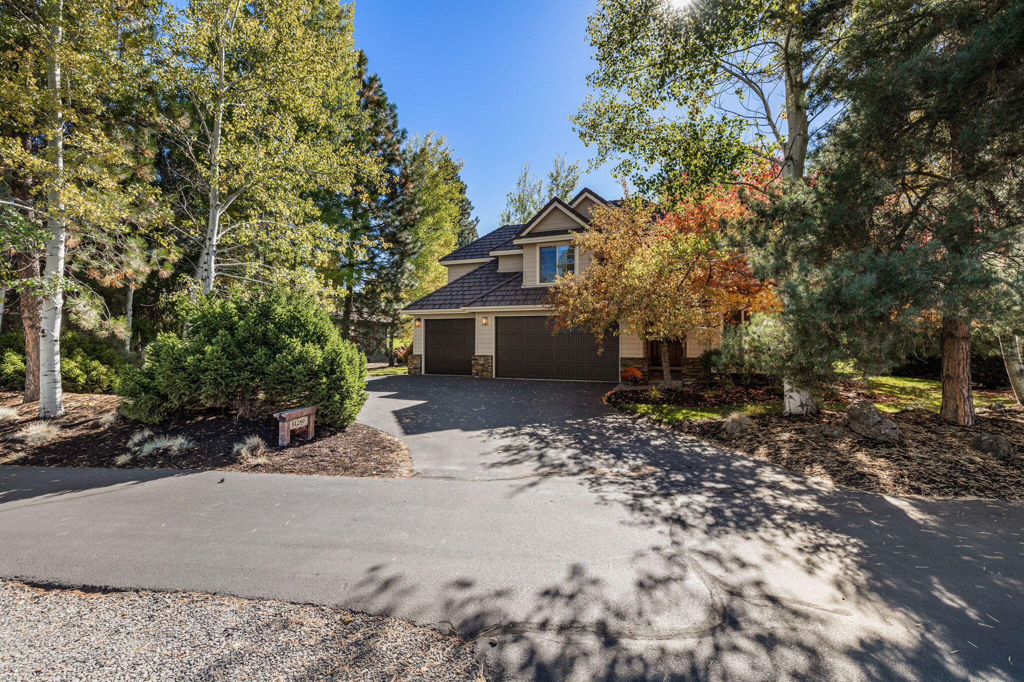 Broken Top - Residential