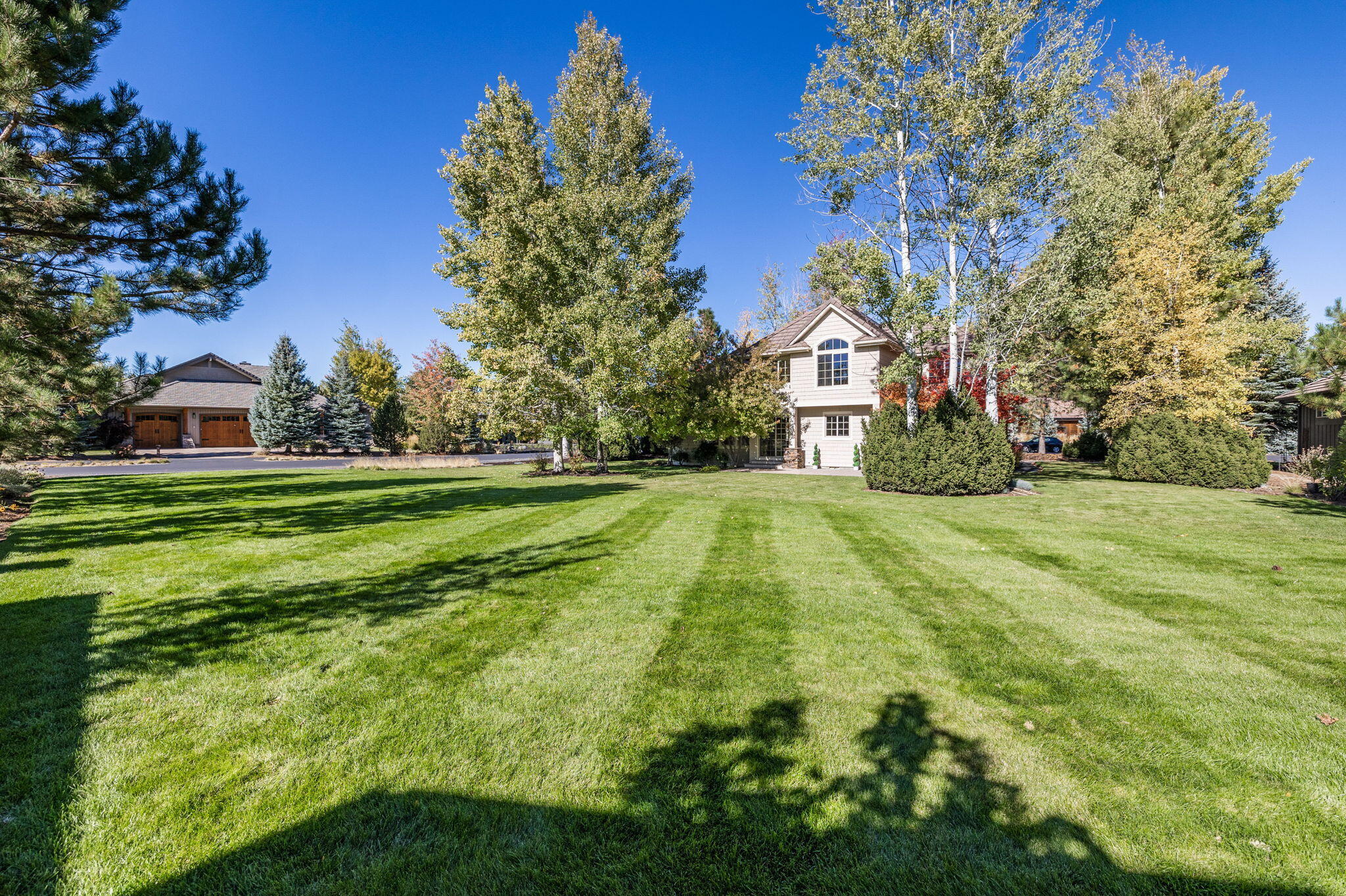 Broken Top - Residential