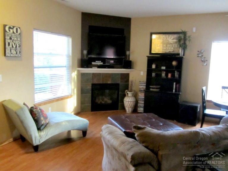 Larkspur - Residential