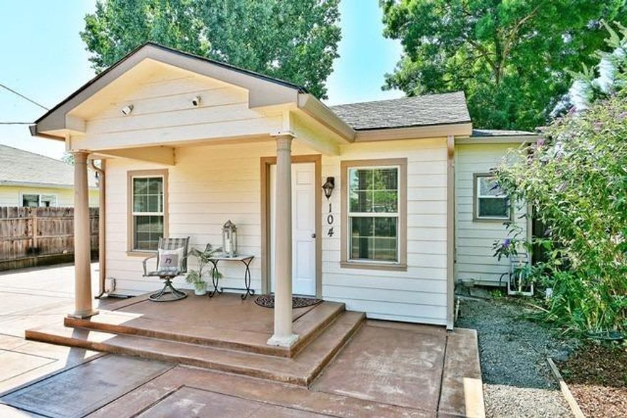 Move in ready at an amazing price! This immaculately kept cottage style home is perfect for a first time homebuyer. This 3 bed 1 bath home has a huge fully fenced backyard perfect for entertaining on the patio, or just letting the kids and pets run free. The lawn is fully irrigated with automatic sprinklers. Attractive concrete flatwork in the front, compliments the great curb appeal. Adding to the value of the home are all new energy efficient vinyl windows. This is a true gem located in Northwest Medford, close to shopping, sports parks, and the infamous Medford City Railroad park.