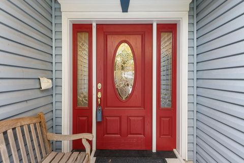 Tiny photo for 705 Mountain Avenue, Central Point, OR 97502 (MLS # 220211639)