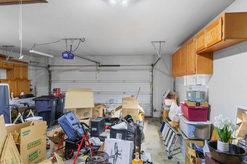 Tiny photo for 705 Mountain Avenue, Central Point, OR 97502 (MLS # 220211639)