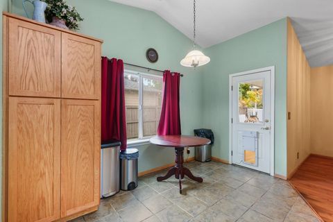Tiny photo for 705 Mountain Avenue, Central Point, OR 97502 (MLS # 220211639)