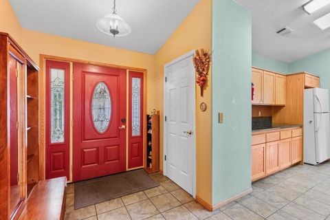 Tiny photo for 705 Mountain Avenue, Central Point, OR 97502 (MLS # 220211639)