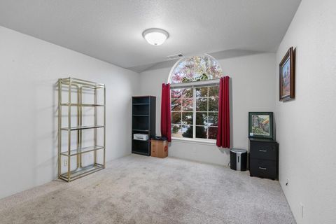 Tiny photo for 705 Mountain Avenue, Central Point, OR 97502 (MLS # 220211639)