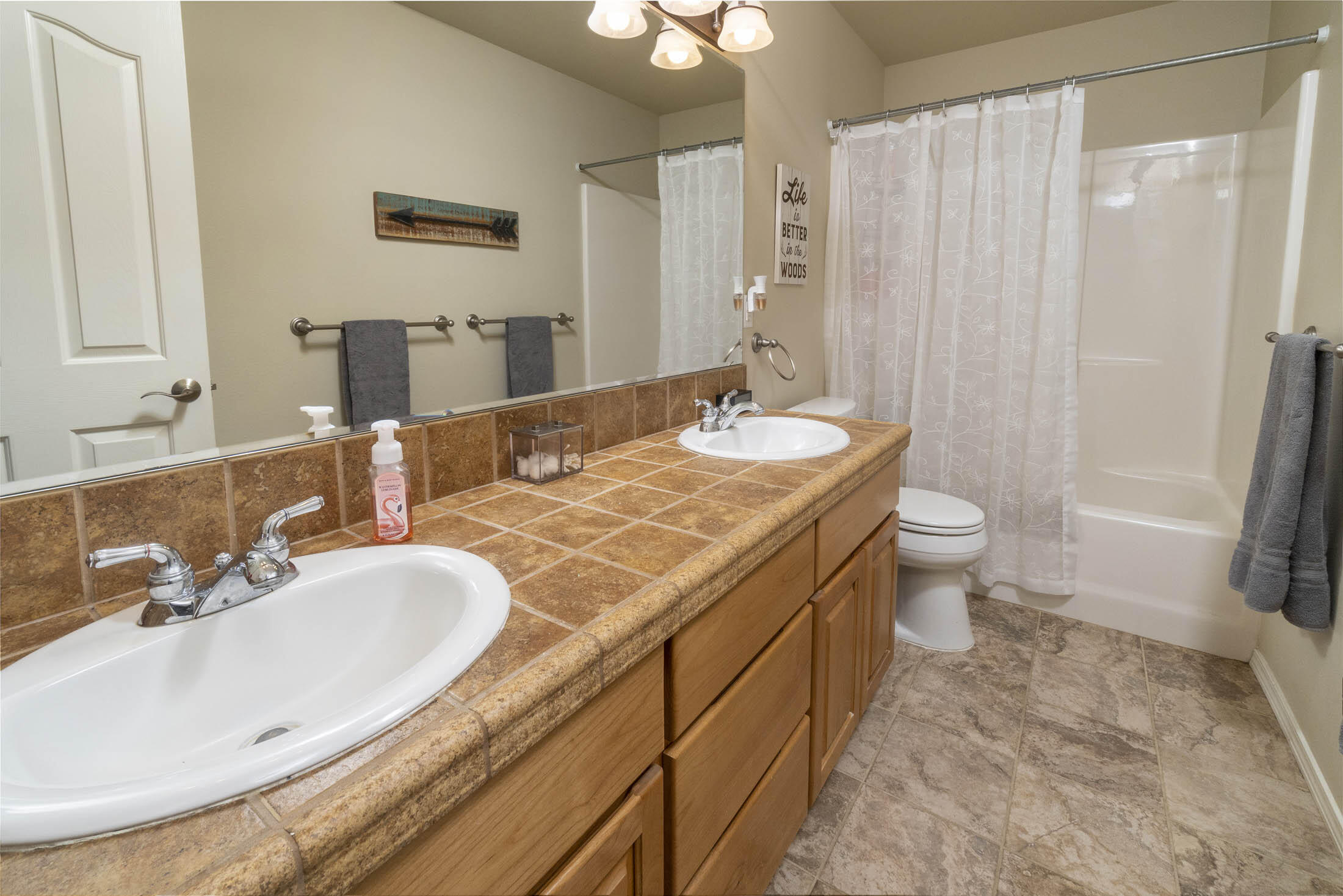 Hollow Pine Estate - Residential