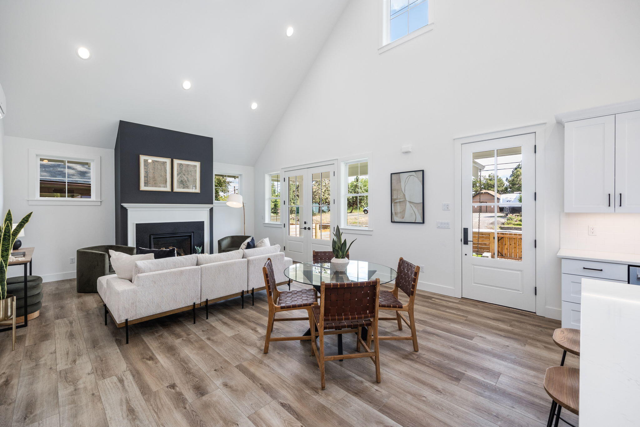 River Terrace - Residential