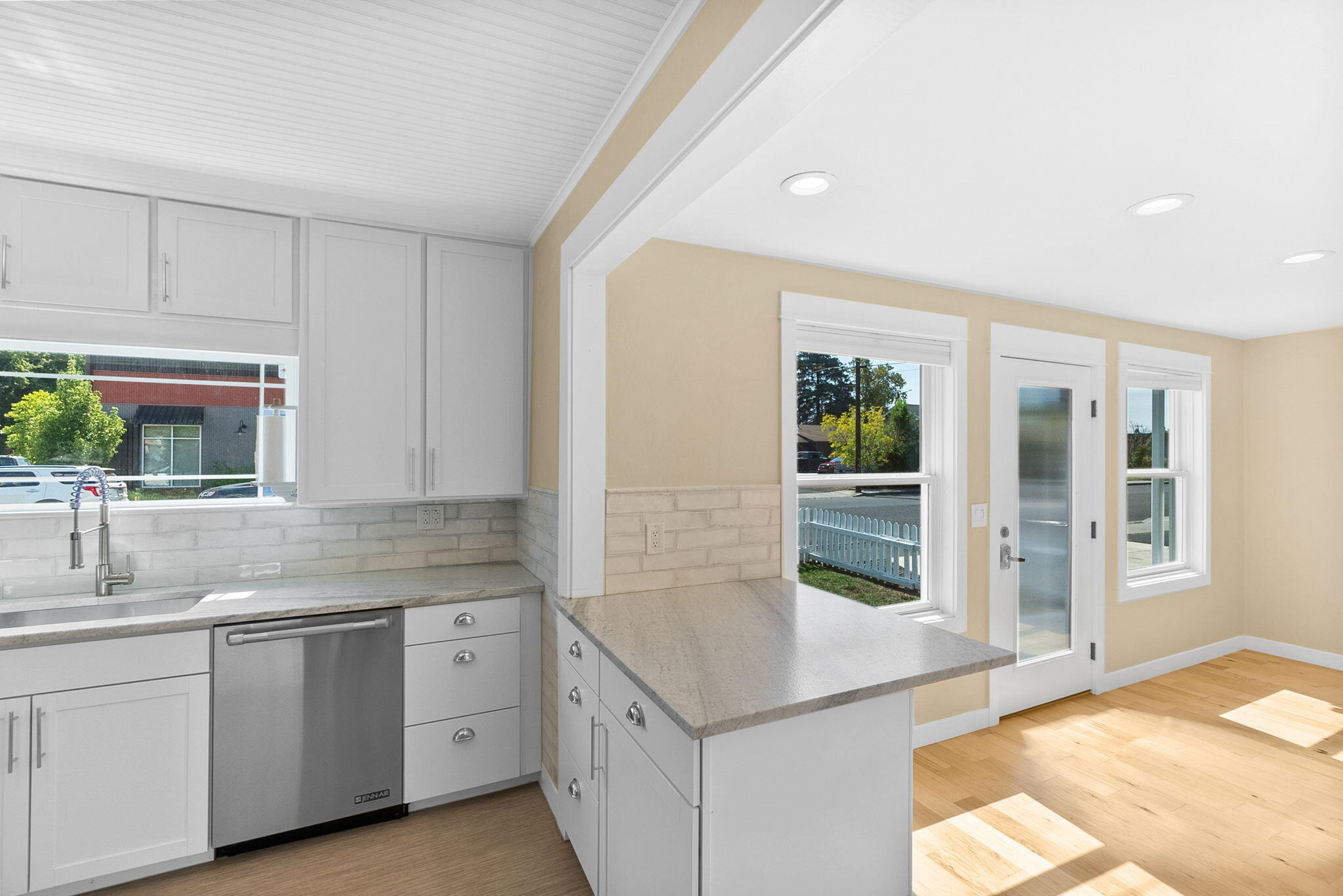 Townsite Of Redmond - Commercial Sale