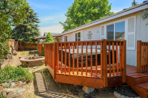 Tiny photo for 841 NW Negus Place, Redmond, OR 97756 (MLS # 220222922)