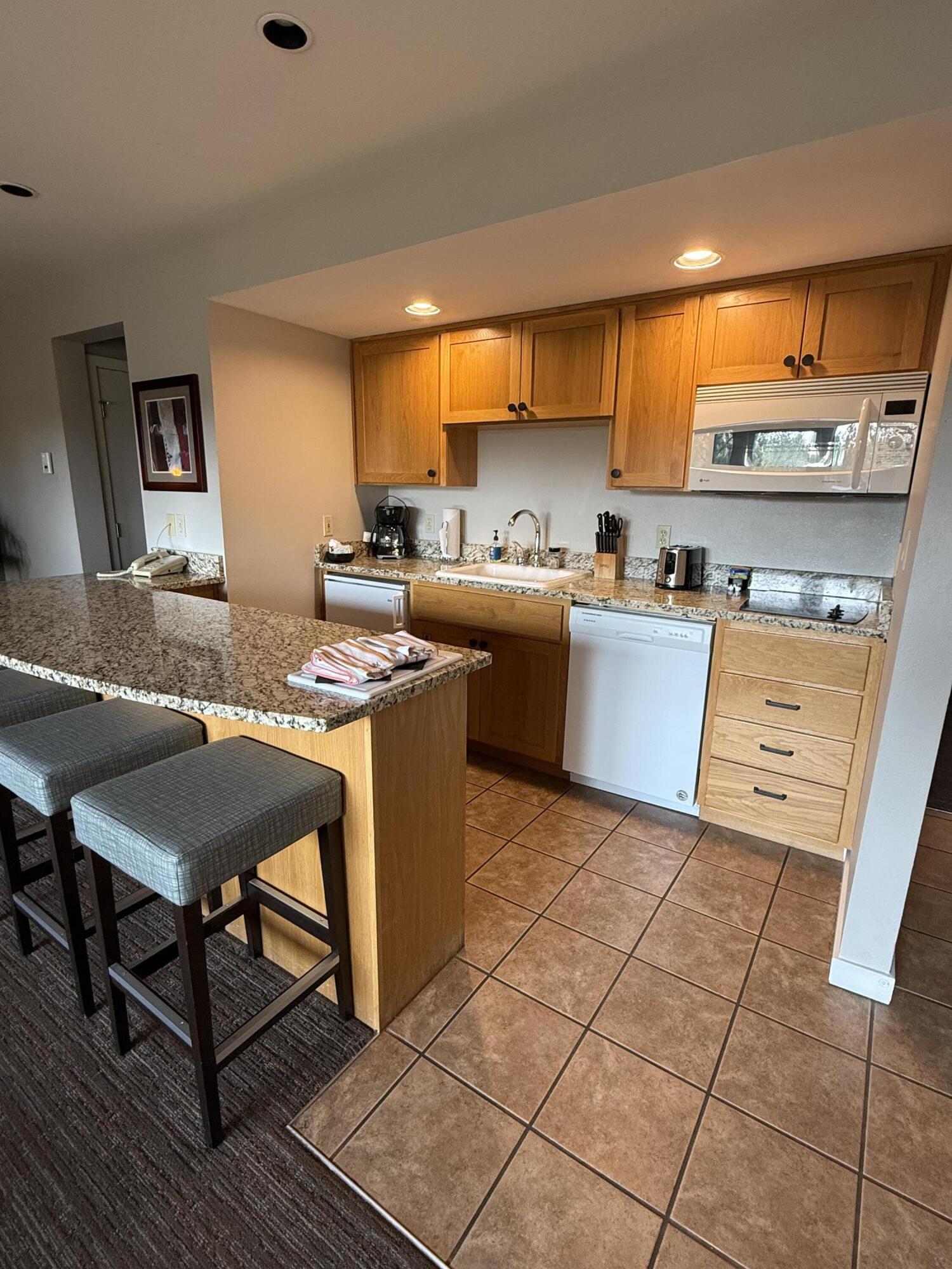 18575 SW Century Drive 1537A / 682