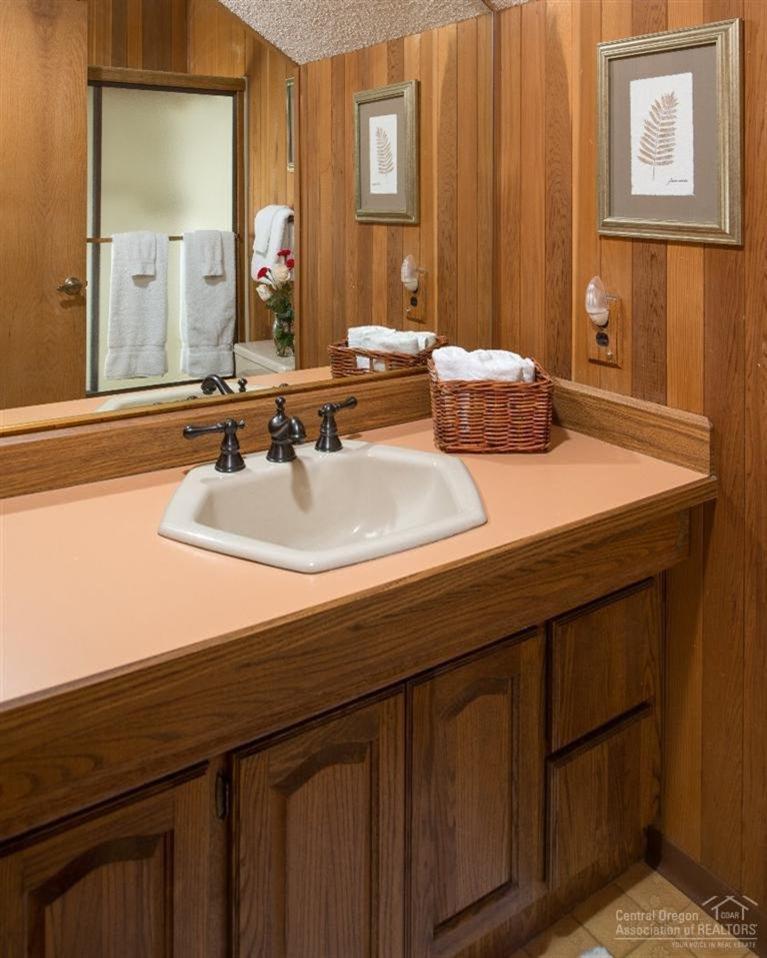 Fairway Crest Village - Residential