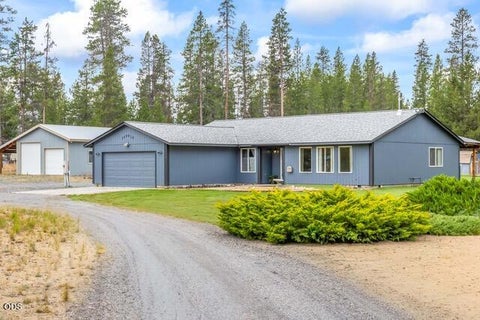Tiny photo for 149930 Kurtz Road, La Pine, OR 97739 (MLS # 220226070)