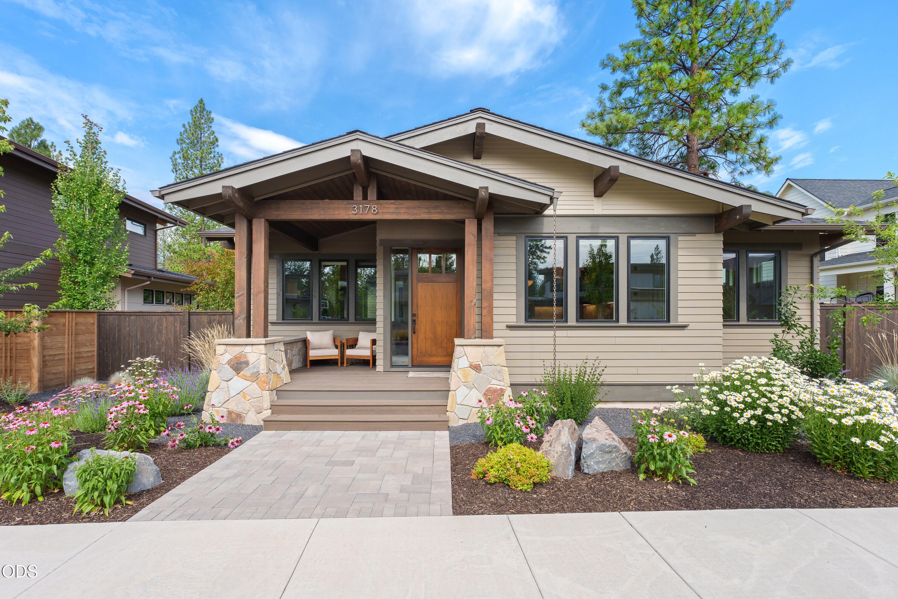3178 NW Celilo Lane